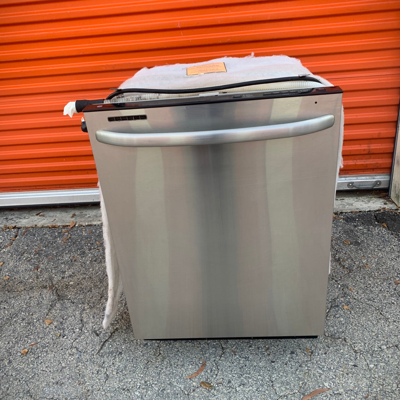 GE Stainless Steel Dishwasher GE Stainless Steel Dishwasher